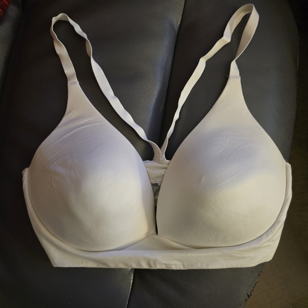 Victoria's Secret Cream Bra